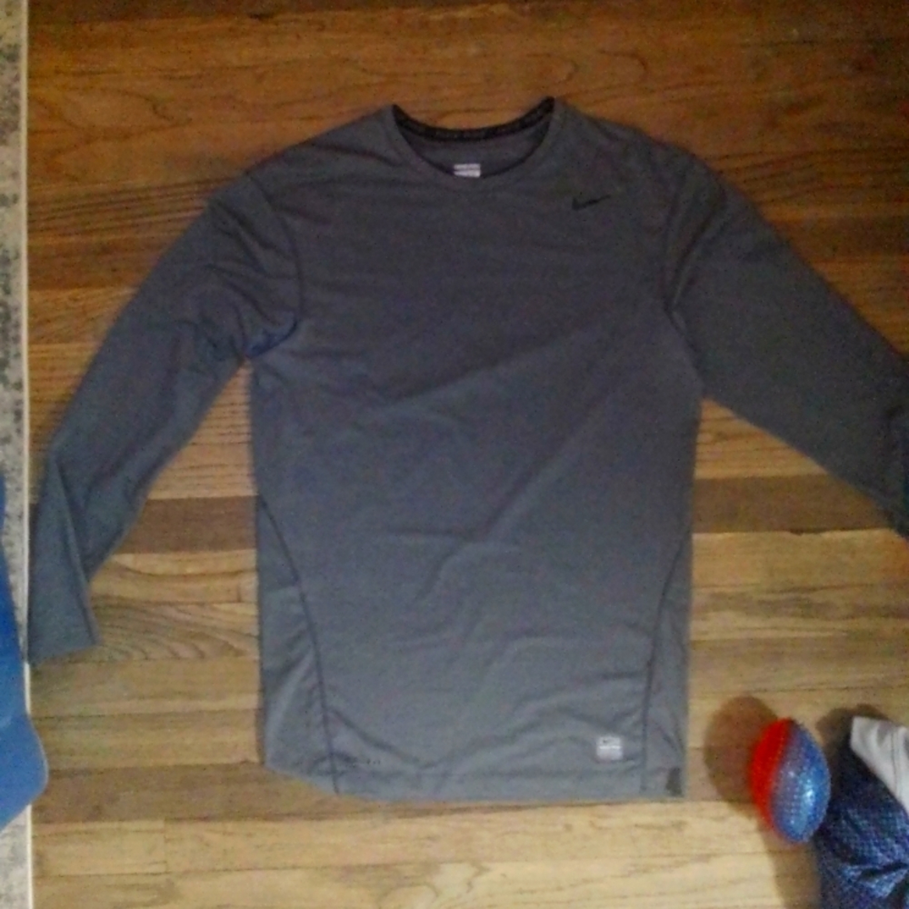 Men's 2xl Nike fitted shirt